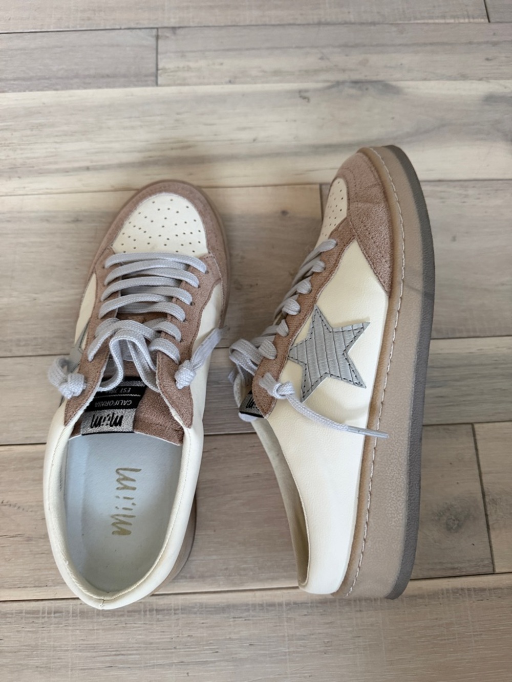 Cream & Tan Low-Top Sneakers with Silver Star Accent